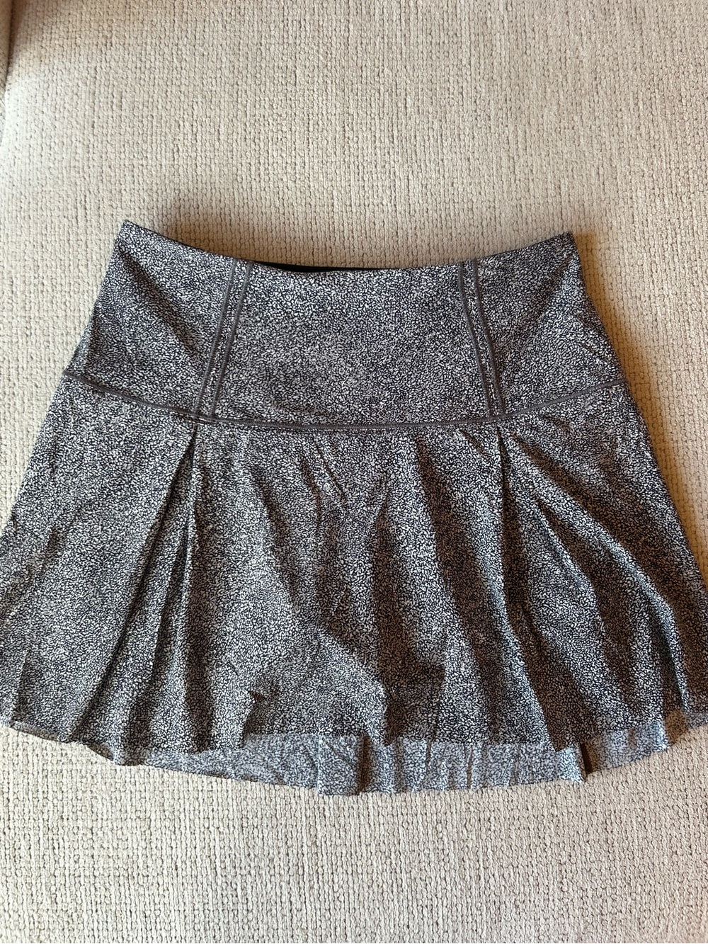Lululemon Spotted Flared Mini Skirt in Black and Silver